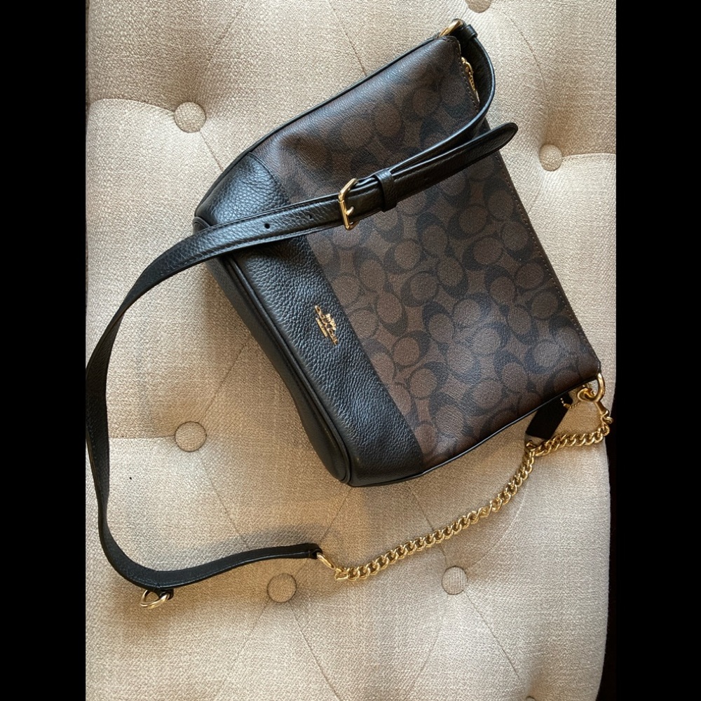 Coach crossbody bay